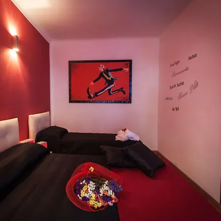 克罗马意大利酒店 - 克罗马欧可霍 招待所 4*