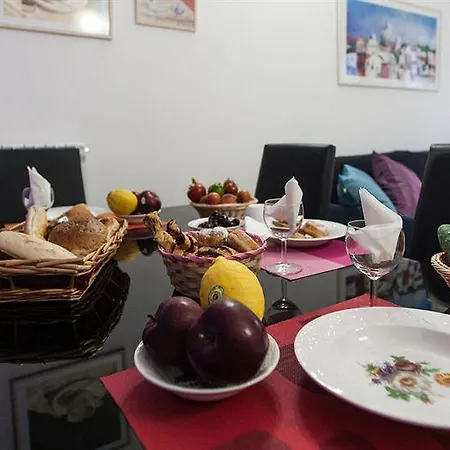 Guest house Chroma Italy - Chroma Octho Rome