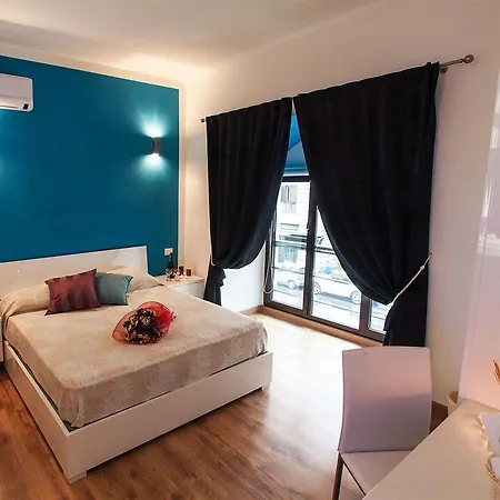 Guest house Chroma Italy - Chroma Octho 3*